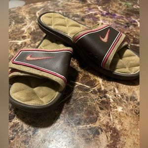 Nike Swoosh Women's Size 8 Pink And Brown Sandals Slides 431881-200